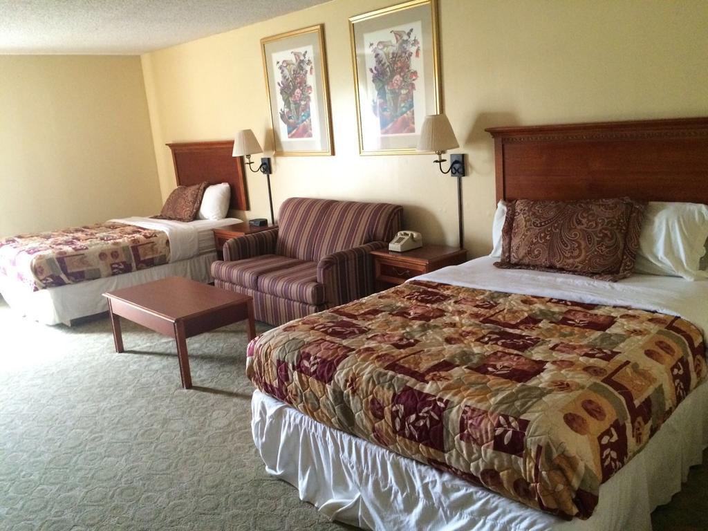 Plaza Hotel And Suites Pine Bluff Exteriér fotografie